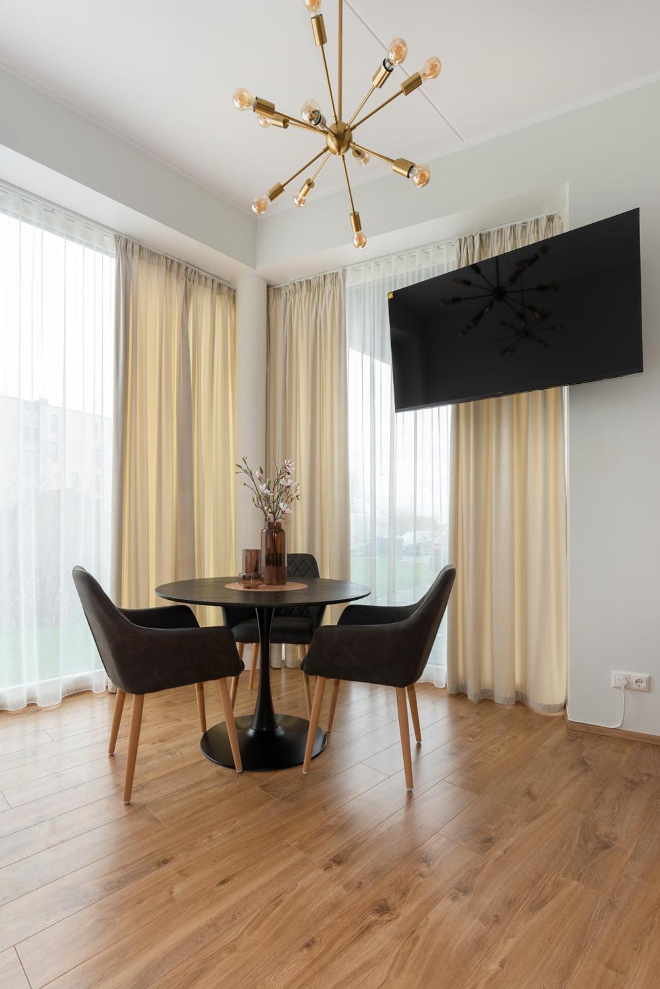 Bronze Colour Studio In Tartu City Centre Экстерьер фото
