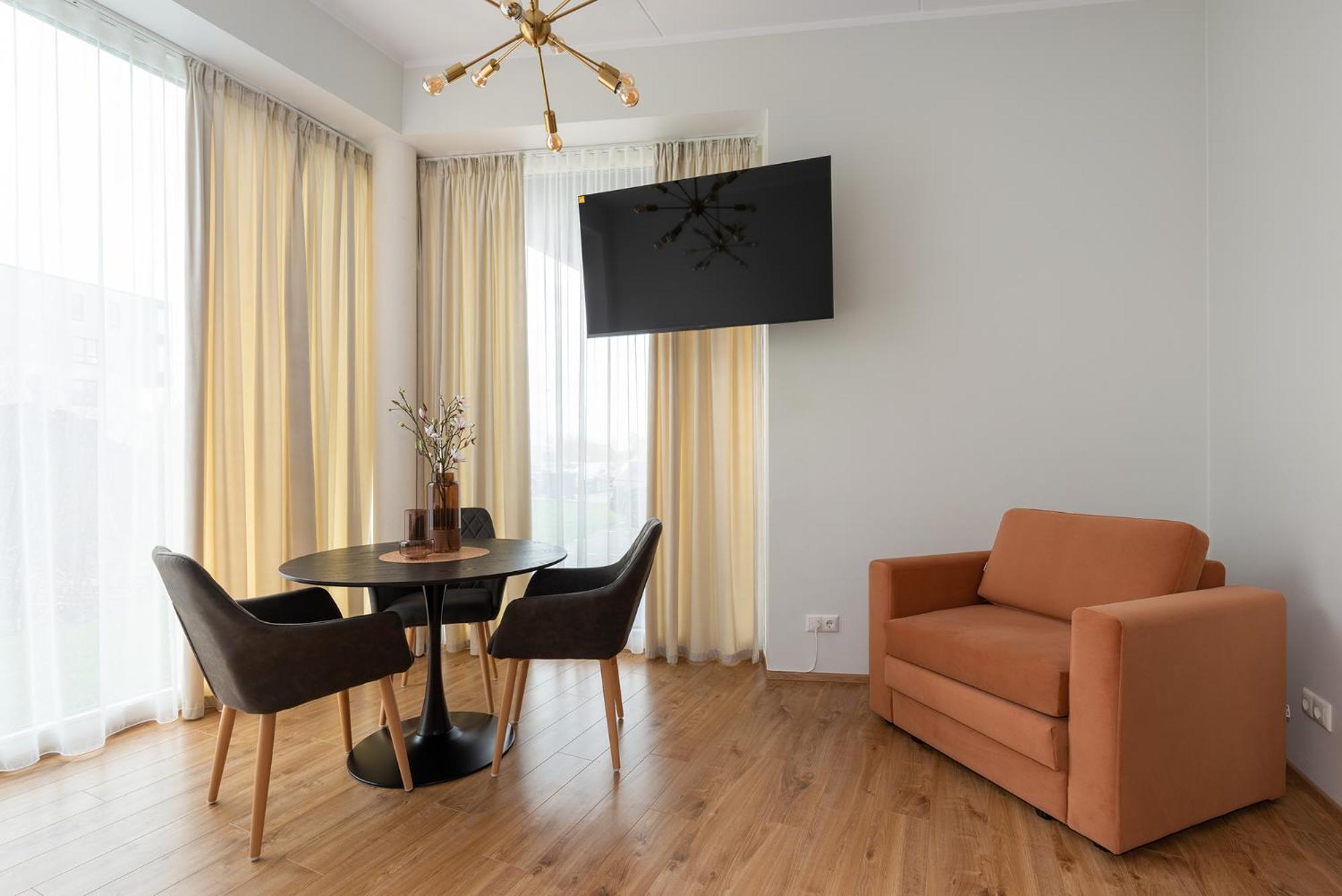 Bronze Colour Studio In Tartu City Centre Экстерьер фото