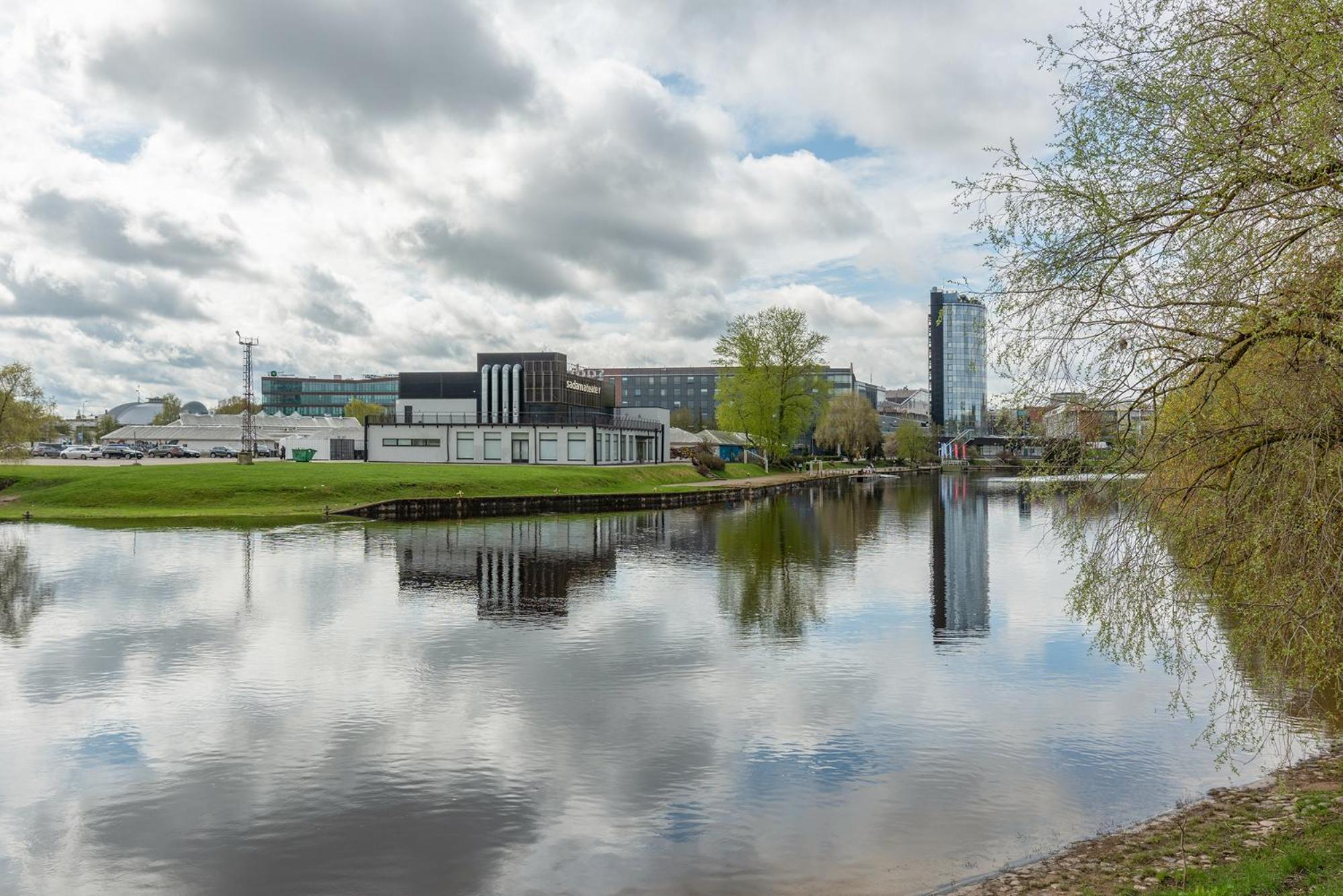 Bronze Colour Studio In Tartu City Centre Экстерьер фото